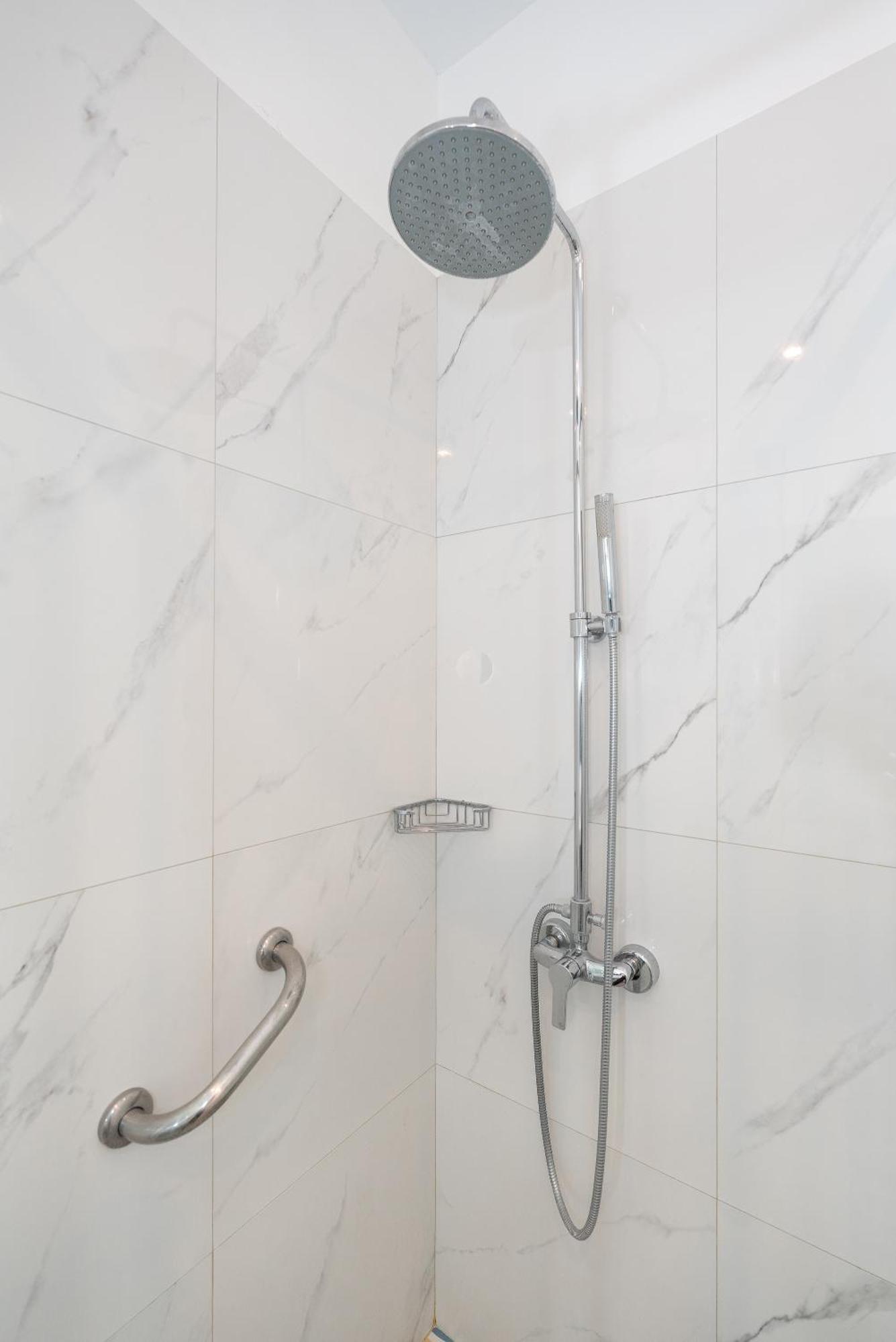 Spacious Peaceful Studio In أثينا المظهر الخارجي الصورة
